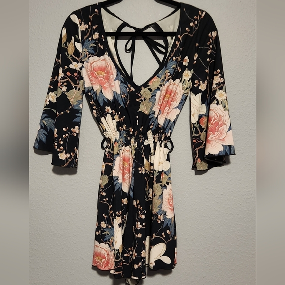 Blackmilk Koson Flowers Kimono Playsuit - Limited M - Picture 6 of 7
